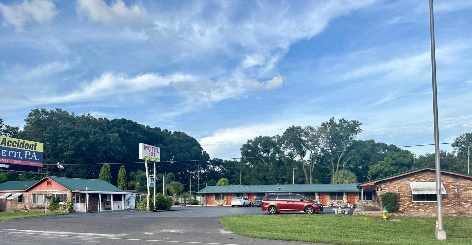 Motel 301 Orient Park Kültér fotó